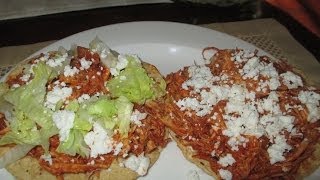 Tostadas de tinga de pollo super facil [upl. by Latsyc]