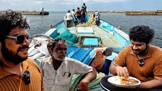 ஒரு நாள் கடல் வாழ்க்கை ⚓️⛴️🔥 One Day Vlog with Fisherman’s  Foodie Prabu [upl. by Nosnar]