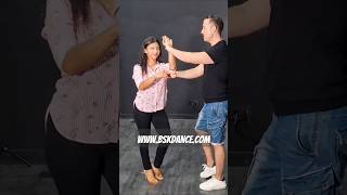 Clases De Bachata en Carabanchel Madrid TODOS LOS NIVELES bachatamadrid clasesdebachata [upl. by Lorac]