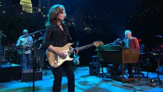 Bonnie Raitt on Austin City Limits quotUsed to Rule the Worldquot [upl. by Aynik]