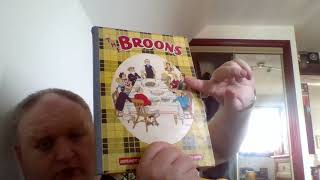 Lord Frost reviews vintage broons and oor wullie annuals [upl. by Flemming]