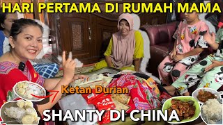 HARI PERTAMA DI RUMAH MAMA BAGI OLEHOLEH CHINA DAN MASAKAN MAMA SUNGGUH MENGOBATI RASA RINDUKU🥹❤️ [upl. by Broeder]