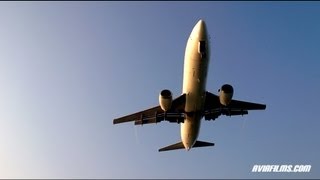 737 landing Corfu Kerkira airport [upl. by Jabe997]