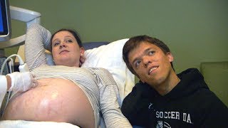 Go Into The Exam Room To See Zach And Toris Babys Ultrasound [upl. by Oberg]