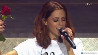 Vanessa Mai  Küss mich nochmal Live  Schlagernacht in der Waldbühne [upl. by Idel]