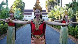 ສະບາຍດີຫຼວງພະບາງ Sabaidee LuangPraBang สบายดีหลวงพระบาง [upl. by Anoed274]