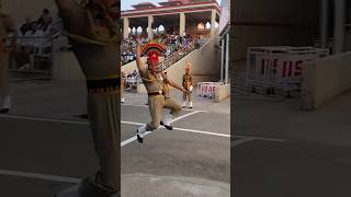 Power of BSF jawan💪🏻🇮🇳 wagahborder indiavspakistan indvspak attari bsf parade power [upl. by Nyraf5]