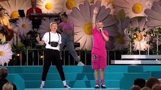 Elektrisk stämning när Marcus amp Martinus kör ett fantastiskt medley  Lotta på Liseberg TV4 [upl. by Taveda238]