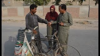 A Man Sells NimkoDaal on Roads  Life of Pakistani Hard Worker  RaheInsaniyat [upl. by Viguerie135]