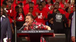 The Young People Are Going In Powerful Praise Break With Dorinda Clark Cole AIM 2018 HD [upl. by Nirac]