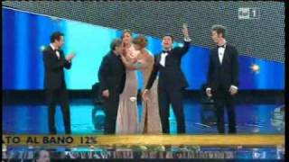 Roberto Vecchioni vince Sanremo 2011 HQ  Chiamami ancora amore 19022011 [upl. by Gardie424]