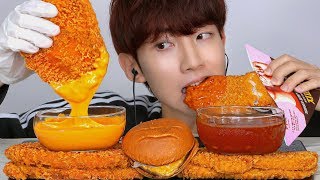 ASMR Taiwan Fried Chicken Pie Lotteria 지파이 치즈칠리소스 먹방 MUKBANG Cheese Spicy Sauce EATING SOUNDS チキン [upl. by Guntar]