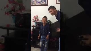 Junior Posada Canta Acaba de Una vez Con niño Fans [upl. by Talbott]