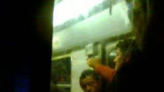 así se mira desde el ultimo vagón del metro EL ULTIMO u [upl. by Esiuqram]