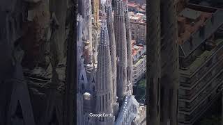 Basílica da Sagrada Família googleearth [upl. by Nrevel]