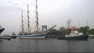 Russisches Segel Schul Schiff MIR Iin Richtung Hamburg Hafengeburtstag 2017 [upl. by Frodin]