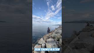 Beach fishing for coho with Geof and Zack from Toronto salmonfishing cohosalmon [upl. by Patten]