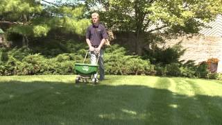 How to Use a Scotts® Broadcast Spreader on Your Lawn [upl. by Otreblif]