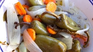 Jalapeños en Escabeche Chiles en Vinagre  Receta [upl. by Isnam469]