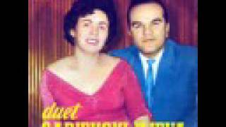 Macedonian Folk Song  Duet SarievskiIlieva  quotUmrea Batko Gorgijaquot [upl. by Enilegna]