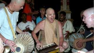 Hare Krsna Kirtan At Sri Vrindavan Dham w Aindra Prabhu ep8 [upl. by Alrep]