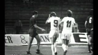 Florea Dumitrache in actiune in Dinamo  Real Madrid 10 1975 [upl. by Kinemod]