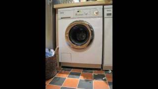 Miele W919 WPS spin cycle [upl. by Garcia568]