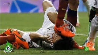 Busquets pisa la cara de Pepe Clásico 23 marzo 34 [upl. by Cheng750]