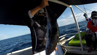 Fortune Island Night Jigging  Nakahuli ng DogTooth Tuna Pargo Tursilyo at BigEye Trevally [upl. by Adilen]