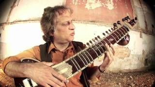 Meu Instrumento  Sitar pgm13 [upl. by Enytsirhc612]