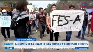 Estudiantes de la UNAM se manifiestan en el CCH Naucalpan en contra de los porros  Francisco Zea [upl. by Jeramie592]