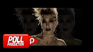 Hande Yener  Yasak Aşk amp Sopa [upl. by Cheng]