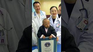 The Worlds Shortest Man Is Officially Revealed [upl. by Tristas]