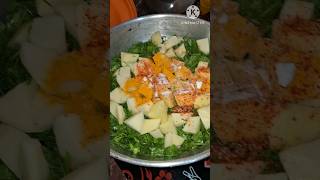 Saag Aloo recipe Yummy testi Food trending viral short [upl. by Messere]