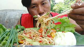 Yummy How To Make Papaya Salad Recipe Cooking and Eating recipe delicious [upl. by Saalocin21]