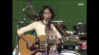 Joan Baez  Blowin in the Wind Live 1978 [upl. by Aneda535]