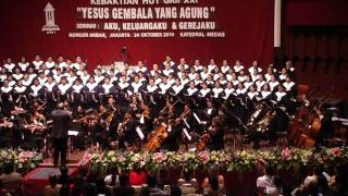 GLORIA VIVALDI CONDUCTED BY STEPHEN TONG [upl. by Gareri]