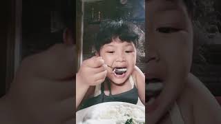 CLARETTA MAM PAKAI SAYUR BAYAM CLARETTAmukbang anak anakanak anaklucu sherlyyulianti [upl. by Summers]