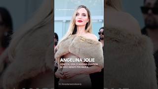 Angelina Jolie  Venezia dieci minuti di applausi per Maria [upl. by Patman]