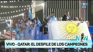 Argentina campeón la Scaloneta sale del estadio con la Copa [upl. by Cynthla]