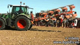 Exhibición de tractor arado de vertedera [upl. by Avruch]