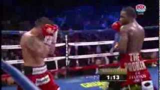 La apoyada del Chino Maidana a Broner [upl. by Ilecara704]