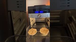 Deluxe Air Fryer toasting English muffins with Lisa Rodriguez [upl. by Haneeja]