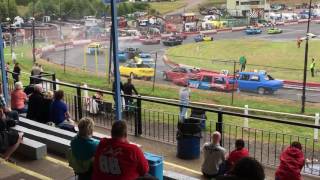 Hednesford Hills Raceway Unlimited Bangers Veterans Heat One Part One [upl. by Trebleht]