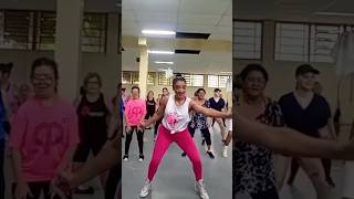 Quebrando Cintura dance fiqueemcasaedancecomigo music zumba ritmos [upl. by Thordia493]