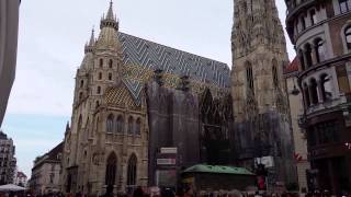 kirchen glocken  Stephansdom [upl. by Nnarefinnej275]