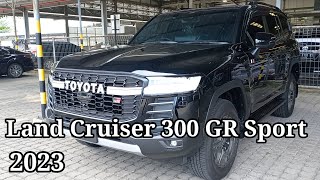 Toyota Land Cruiser 300 GR Sport 4x4 AT Black 2023  Eksterior  Interior  Toyota Medan [upl. by Marcello]