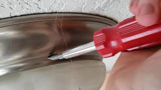 How to remove a stuck twist on glass shade light fixture [upl. by Rebeka]