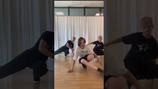 TanzZwiEt Tanz und Ballettschule  HOW TO One Step [upl. by Annairam]