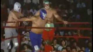 Mil Mascaras Blue Demon amp El Santo [upl. by Benge]